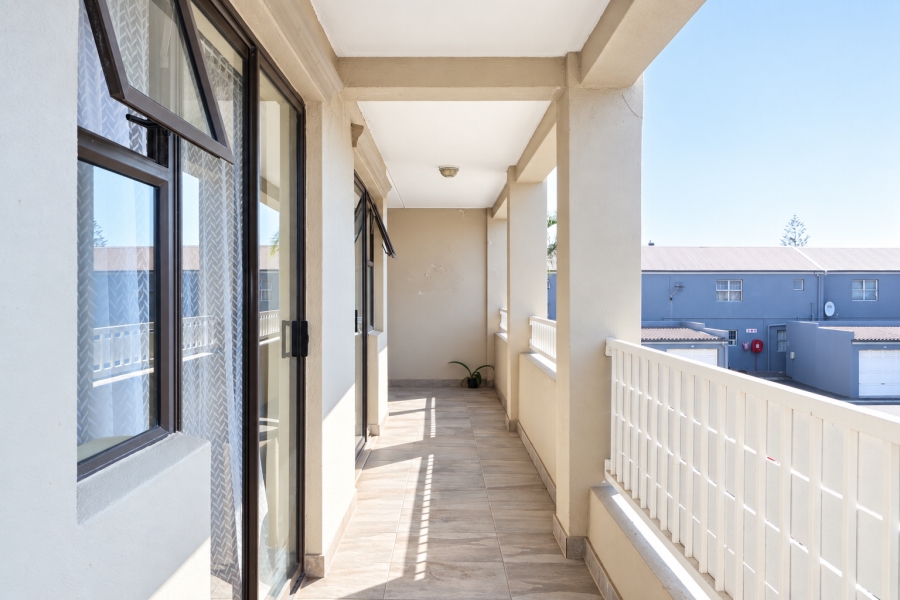 2 Bedroom Property for Sale in Parklands Western Cape